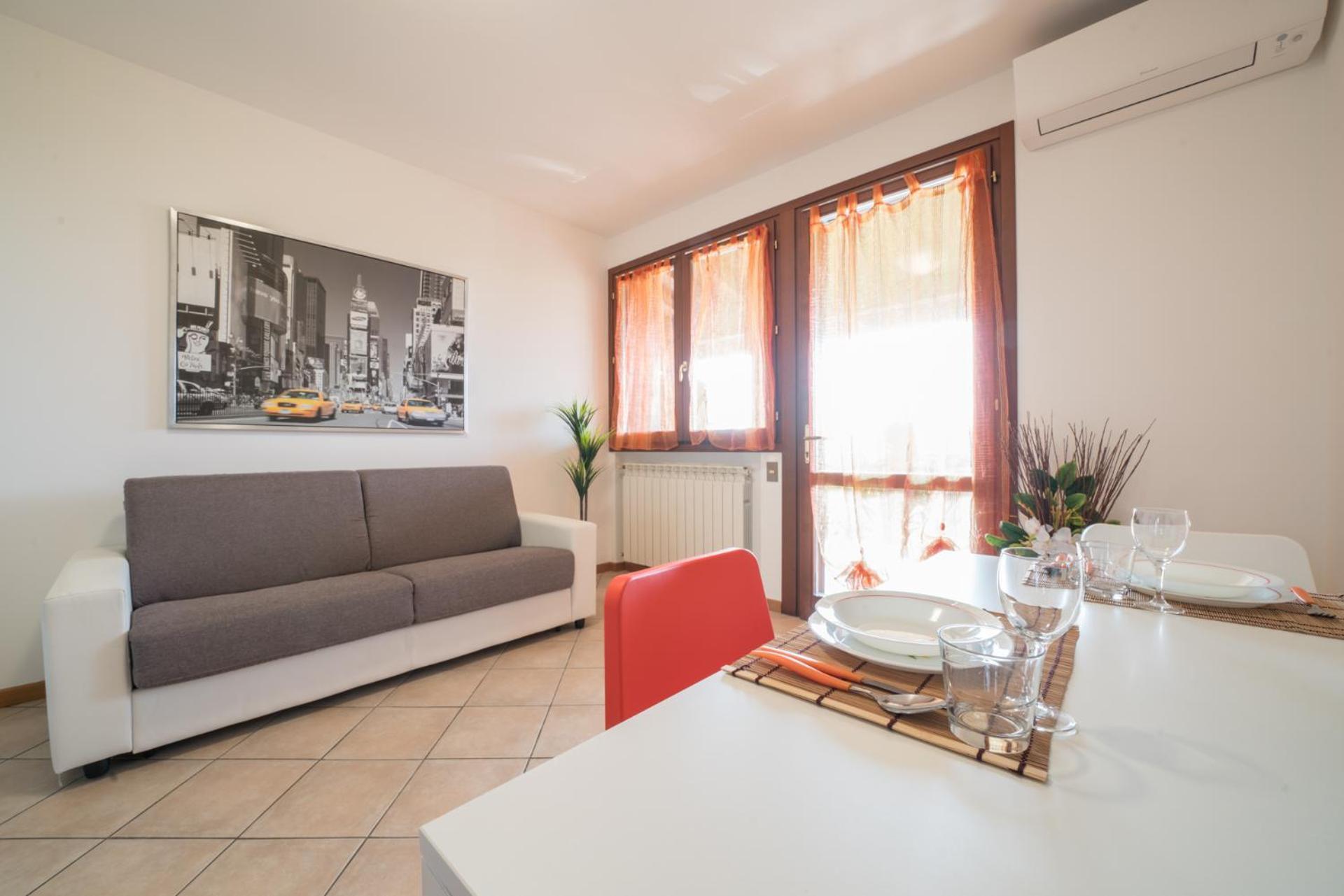 Gardappartamenti - Cascinale With Terrace Desenzano del Garda Buitenkant foto
